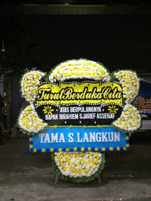 Papan Bunga Duka di Nambo